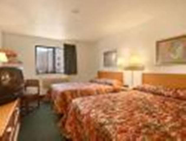 Hotel Super 8 By Wyndham New Stanton Habitación foto